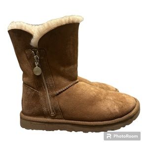 UGG WOMEN'S BOOTS SIZE 7
